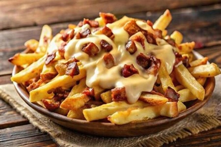 Cartofi cu Cheddar și Bacon