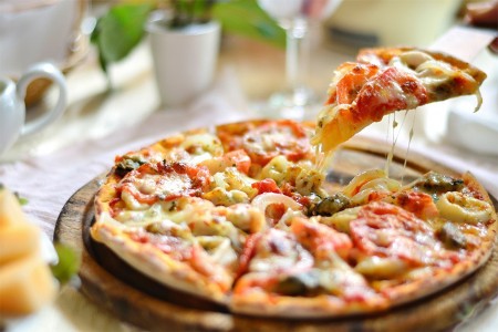 Pizza cu Fructe de Mare Pizza cu Fructe de Mare