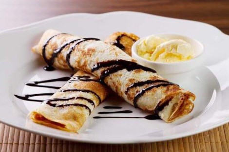 Clătite cu Brânză Dulce și Stafide