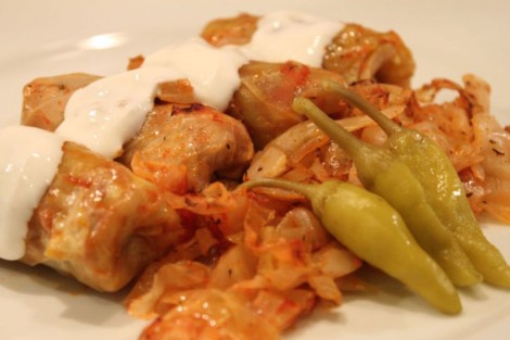 Sarmale cu Mămăligă Ardei și Smântână